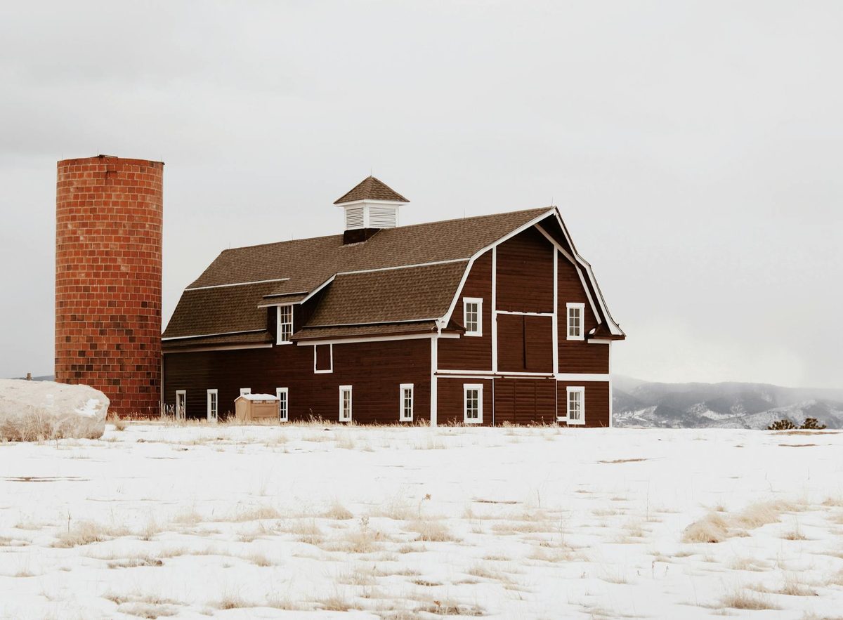 Pole barn spray foam Knoxville