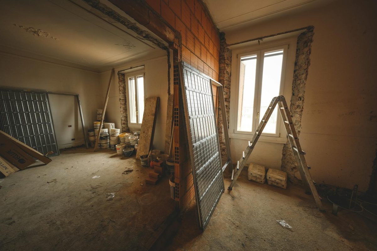 Spray foam removal Knoxville